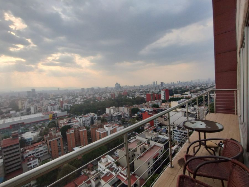 Venta Departamento En Grand Tower Del Valle, Piso 21 Vista Al Sur, 3 Recamaras