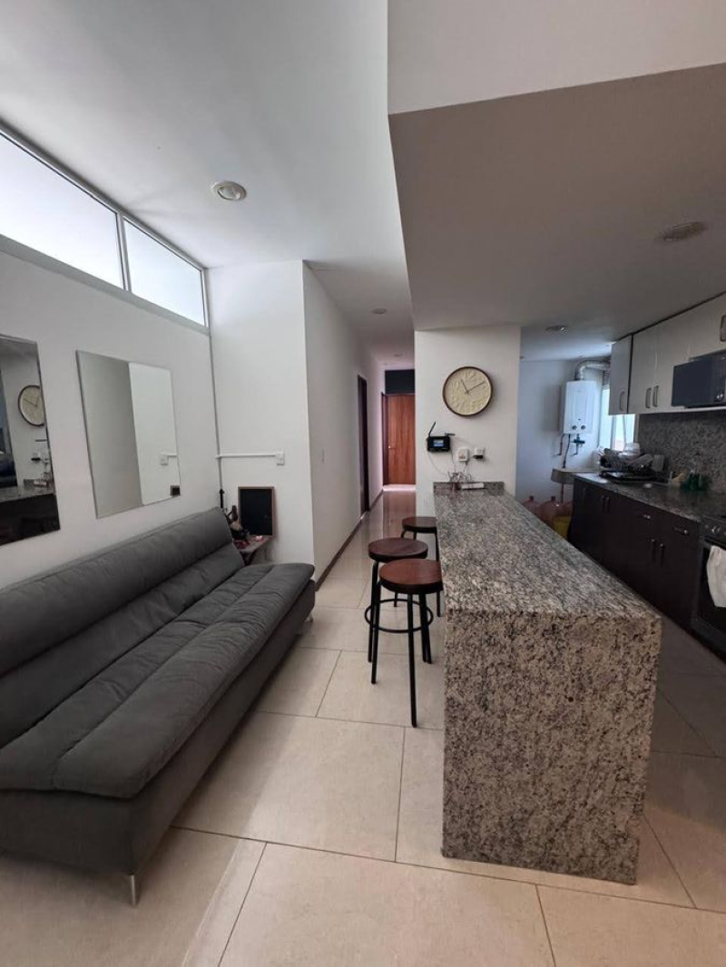 Venta Departamento En Grand Tower Del Valle, Piso 21 Vista Al Sur, 3 Recamaras