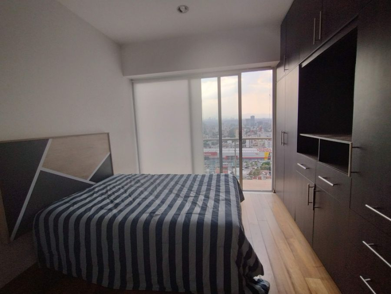 Venta Departamento En Grand Tower Del Valle, Piso 21 Vista Al Sur, 3 Recamaras