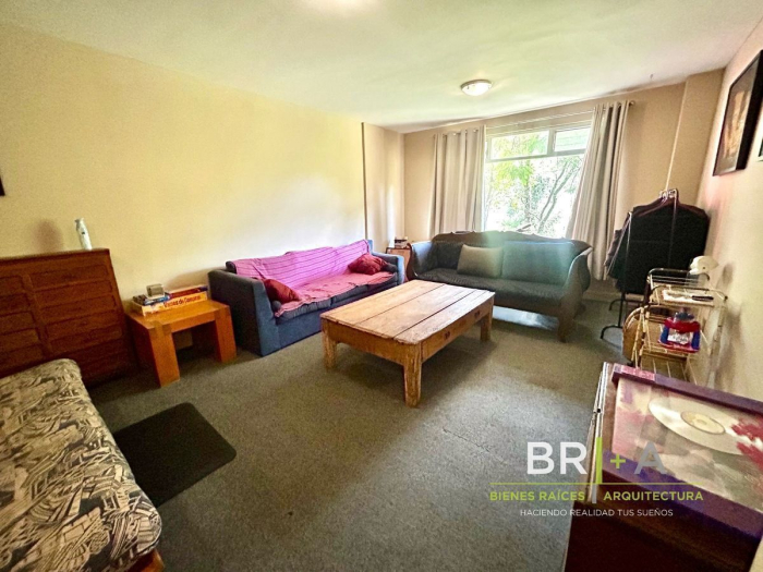 Casa En Venta En Calle Con Jardin Y  Vigilancia En Bosques De La Herradura