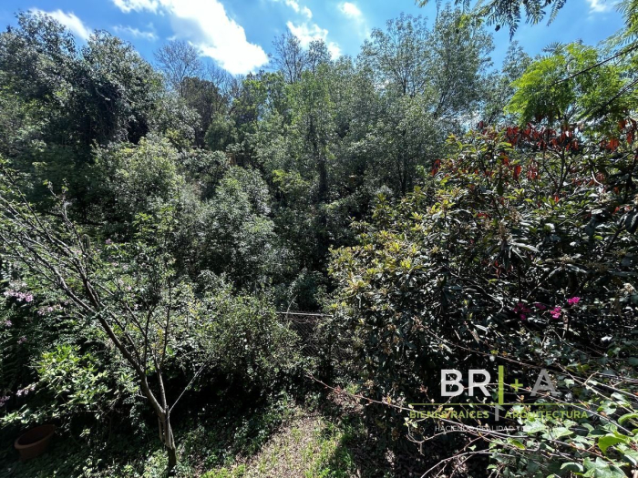 Casa En Venta En Calle Con Jardin Y  Vigilancia En Bosques De La Herradura