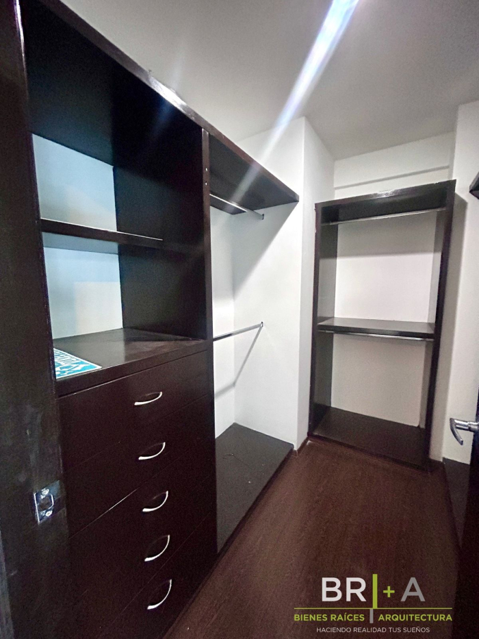 DEPARTAMENTO CON TERRAZA En Venta Toledo EN INTERLOMAS