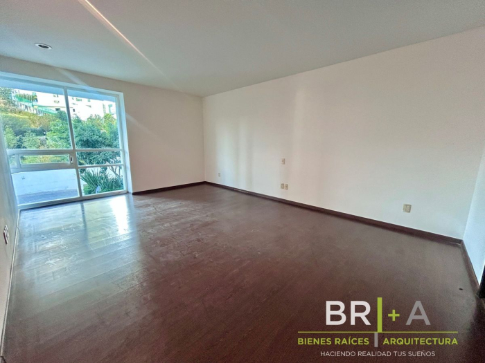 DEPARTAMENTO CON TERRAZA En Venta Toledo EN INTERLOMAS