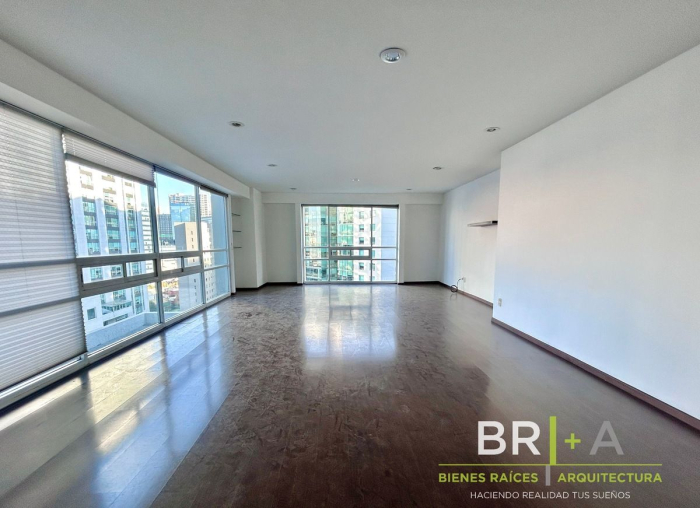 DEPARTAMENTO CON TERRAZA En Venta Toledo EN INTERLOMAS