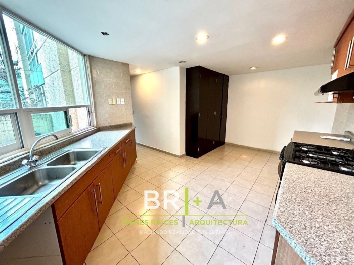 DEPARTAMENTO CON TERRAZA En Venta Toledo EN INTERLOMAS