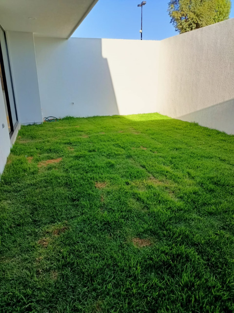 Casa En Venta En Lomas De Angelopolis
