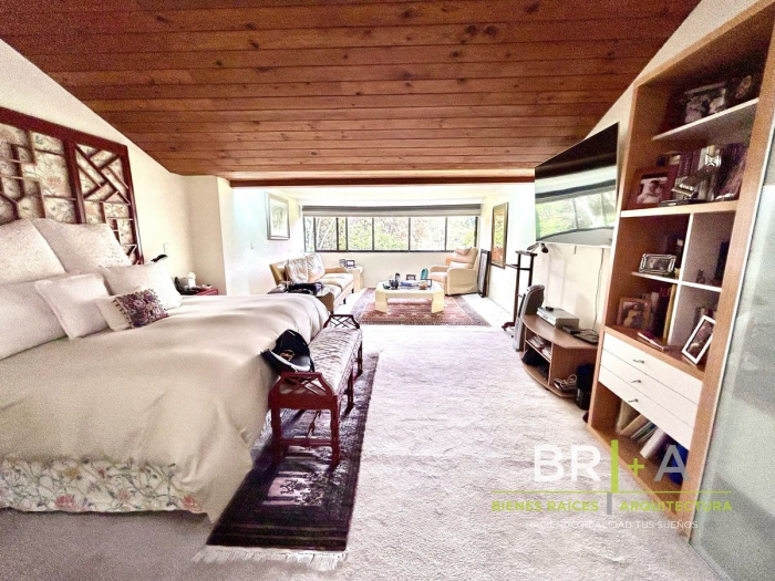 Casa Con Gran Jardín En Venta Bosques De Las Lomas