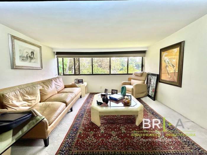 Casa Con Gran Jardín En Venta Bosques De Las Lomas