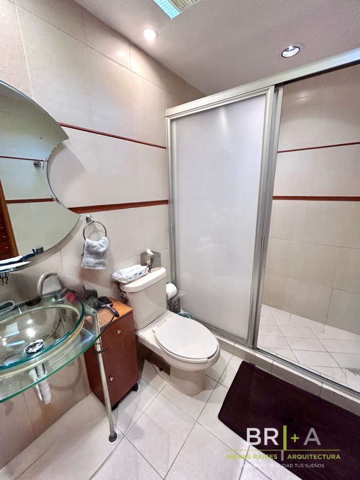 Casa En Venta Con Gran Jardín Cerca De Blvd De La Luz Tecamachalco