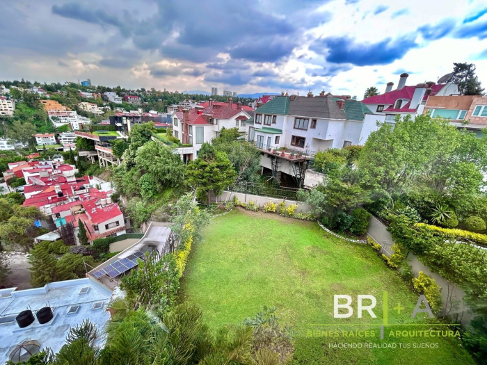 Casa En Venta Con Gran Jardín Cerca De Blvd De La Luz Tecamachalco