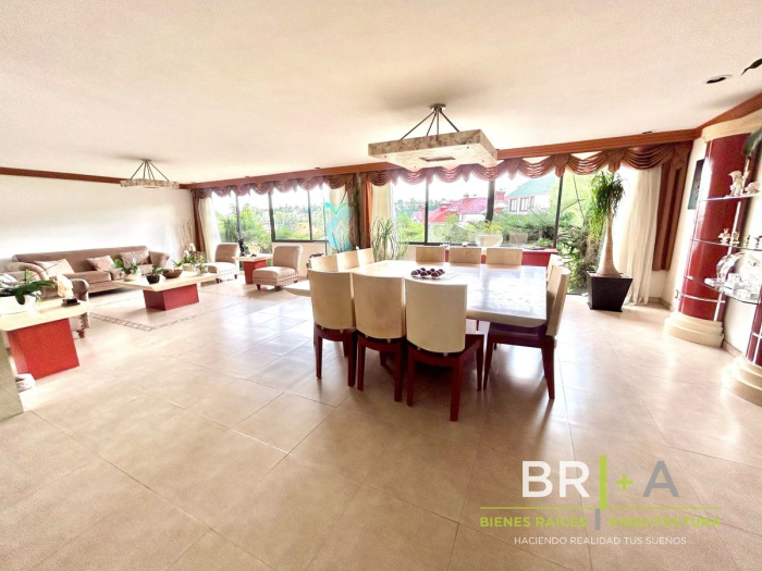 Casa En Venta Con Gran Jardín Cerca De Blvd De La Luz Tecamachalco