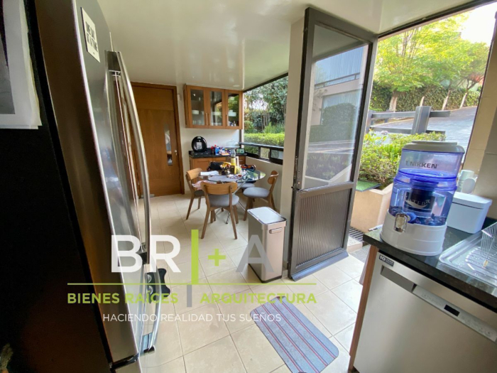 Venta De Preciosa Casa En Condominio Horizontal En Lomas De Vista Hermosa