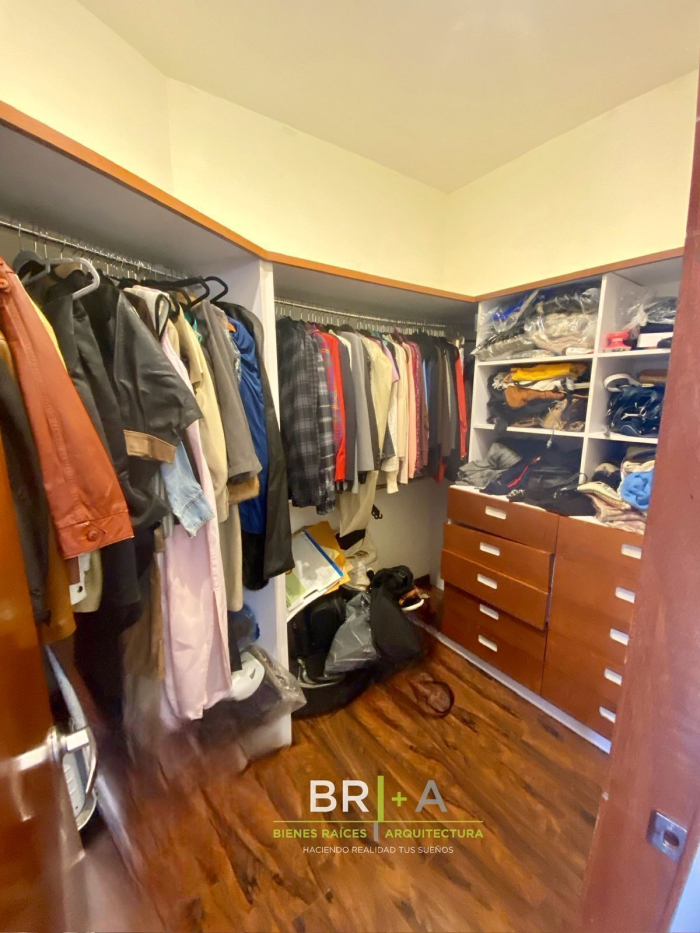 VENTA DE BONITO DEPARTAMENTO PARA ACTUALIZAR EN TORRE PANORAMA, SANTA FE