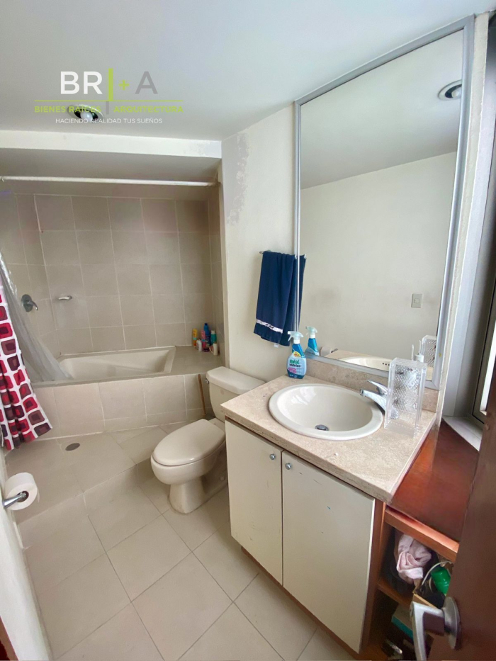 VENTA DE BONITO DEPARTAMENTO PARA ACTUALIZAR EN TORRE PANORAMA, SANTA FE