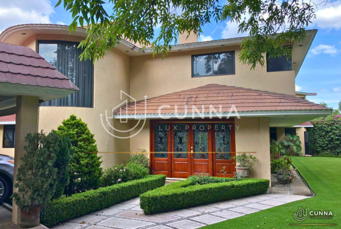 CASA AV. DE LAS FUENTES EN VENTA