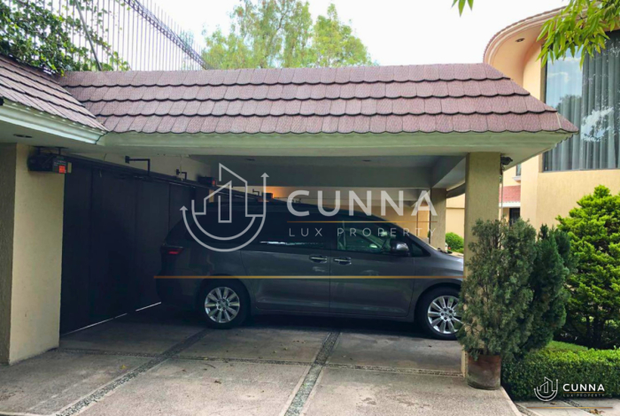CASA AV. DE LAS FUENTES EN VENTA