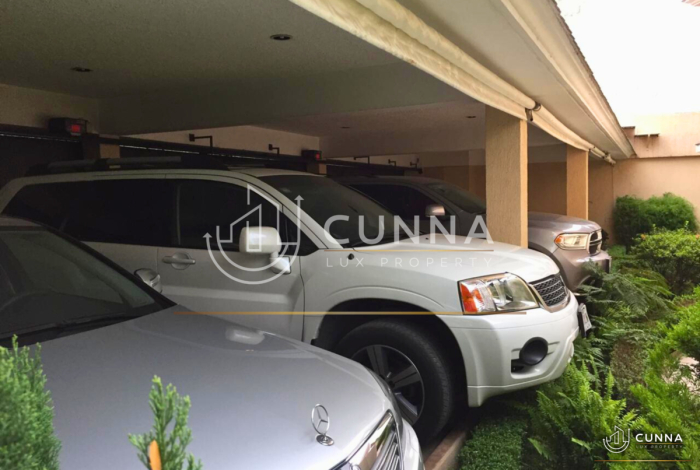 CASA AV. DE LAS FUENTES EN VENTA