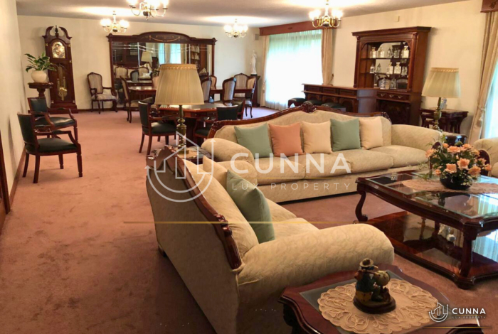 CASA AV. DE LAS FUENTES EN VENTA