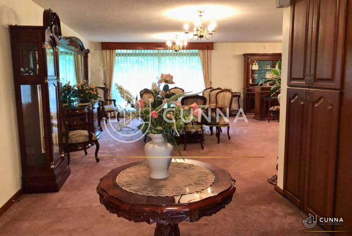 CASA AV. DE LAS FUENTES EN VENTA