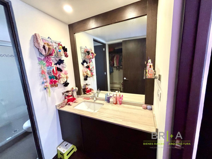 Departamento En Venta Remodelado En Lomas De Las Palmas, Interlomas