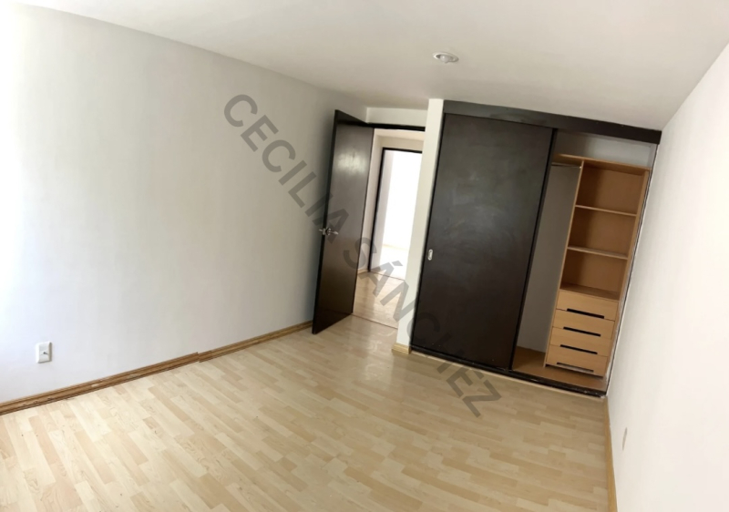 DEPARTAMENTO EN VENTA EN COL. CUAUHT�?MOC 
