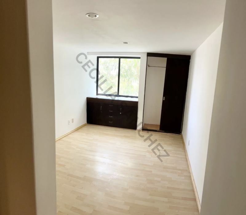 DEPARTAMENTO EN VENTA EN COL. CUAUHT�?MOC 