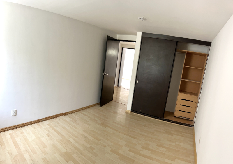 DEPARTAMENTO EN VENTA EN COL. CUAUHT�?MOC 