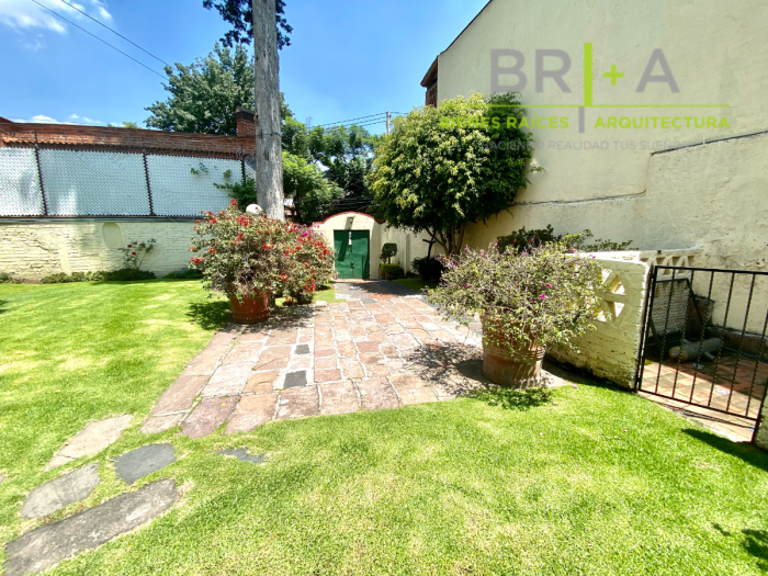 Casa Estilo Colonial En San Angel Inn  Para Remodelar