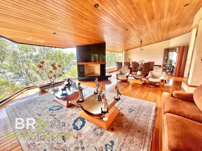 Hermosa casa en venta en Bosques de las Lomas, Framboyanes