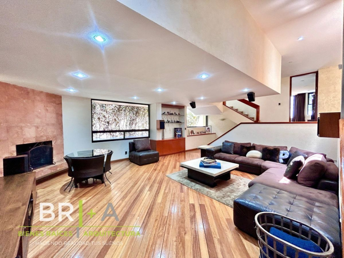 Hermosa Casa En Venta En Bosques De Las Lomas, Framboyanes