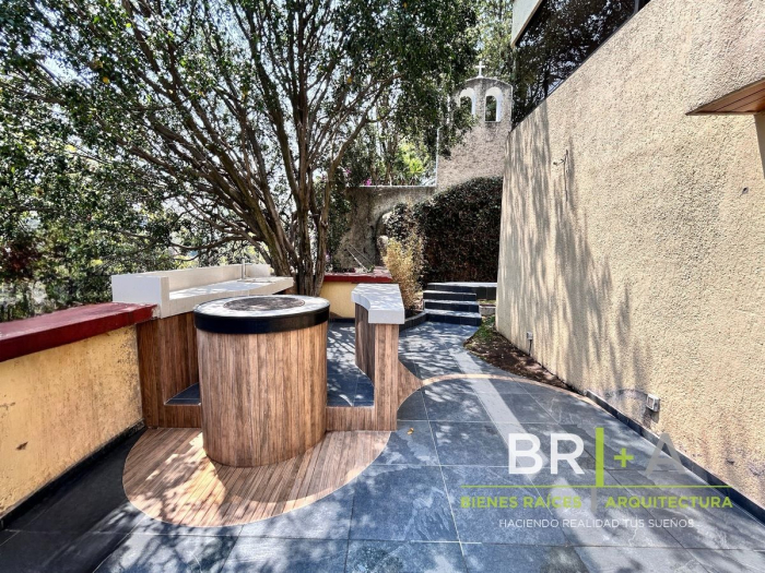 Hermosa Casa En Venta En Bosques De Las Lomas, Framboyanes