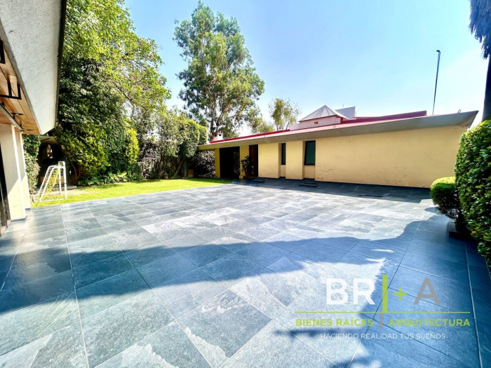 Hermosa Casa En Venta En Bosques De Las Lomas, Framboyanes