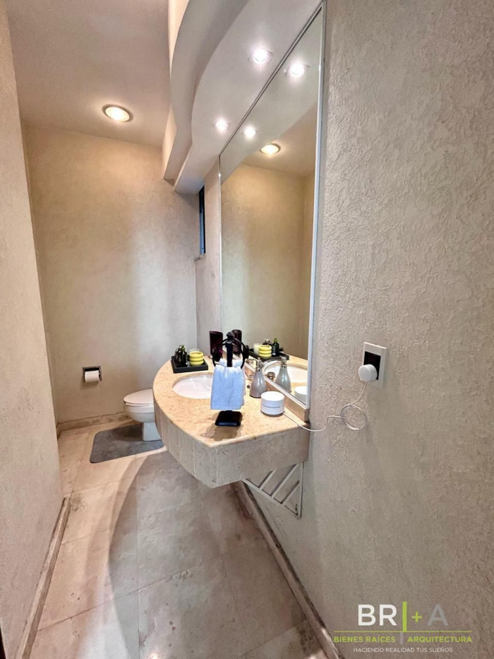 OPORTUNIDAD !!! Casa En Venta En Conjunto  Con Doble Seguridad Interlomas