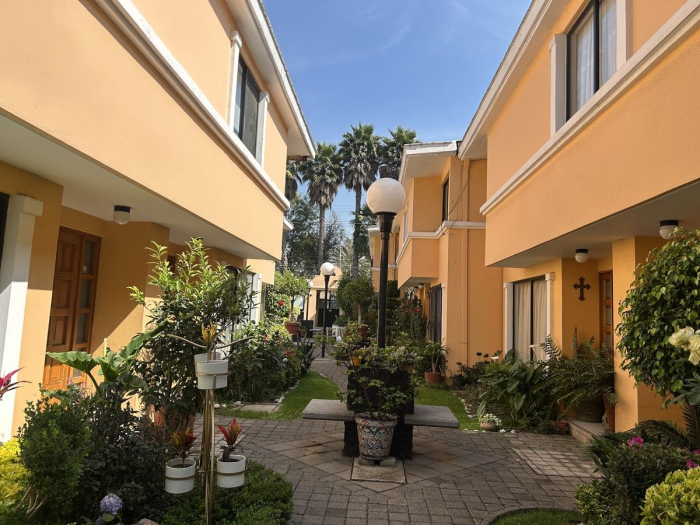 casa en condominio, santa maría tepepan, muy cerca de la glorieta de vaqueritos.