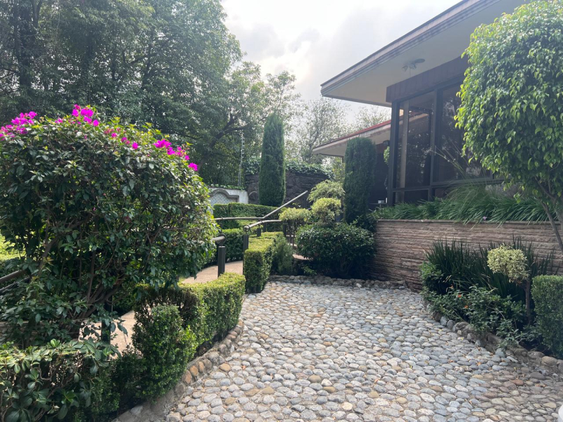 Casa en Venta en Bosques de las Lomas