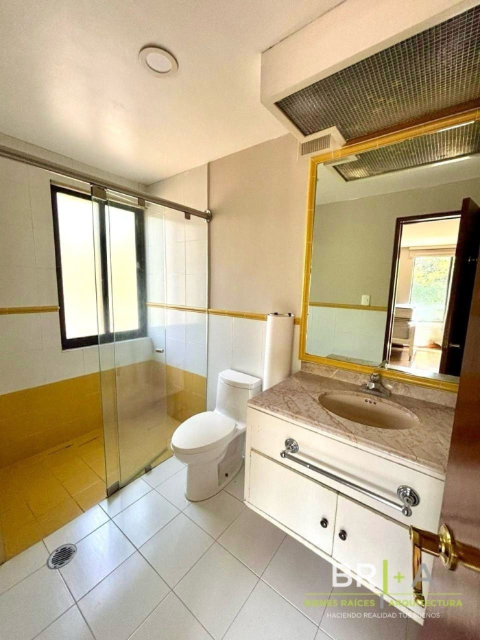 Casa En Renta 4 Recámaras Virreyes Semi Amueblada