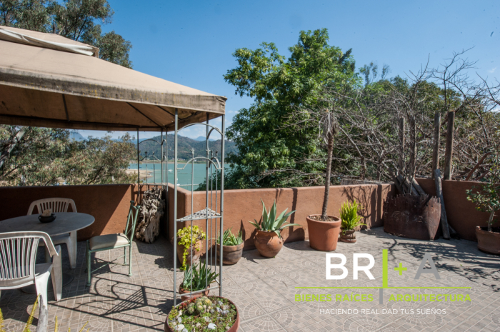 Hermoso Townhouse  En Venta En Valle De Bravo.