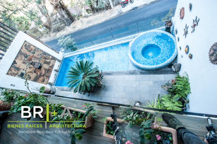 Hermoso Townhouse  En Venta En Valle De Bravo.