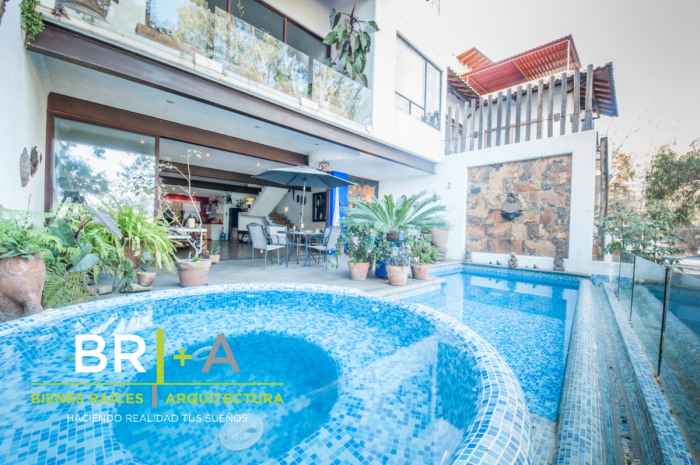 Hermoso Townhouse  En Venta En Valle De Bravo.