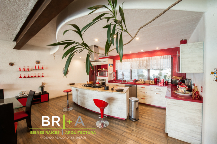 Hermoso Townhouse  En Venta En Valle De Bravo.