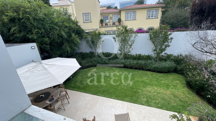 Casa en Hacienda Santa Fé en Renta o Venta