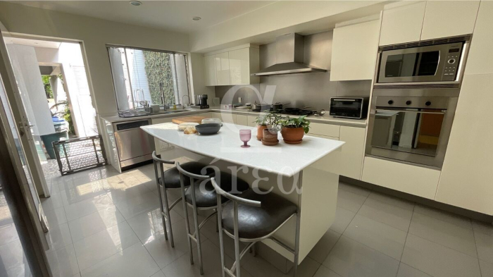 Casa en Hacienda Santa Fé en Renta o Venta