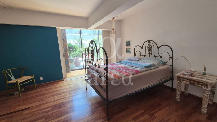 garden house en edificio histórico a un lado de reforma en venta