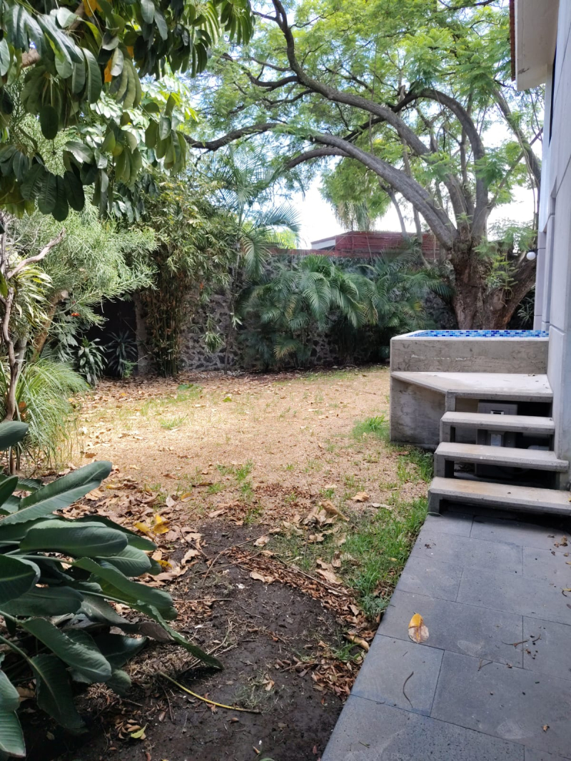 CASA EN RENTA, CUERNAVACA 
