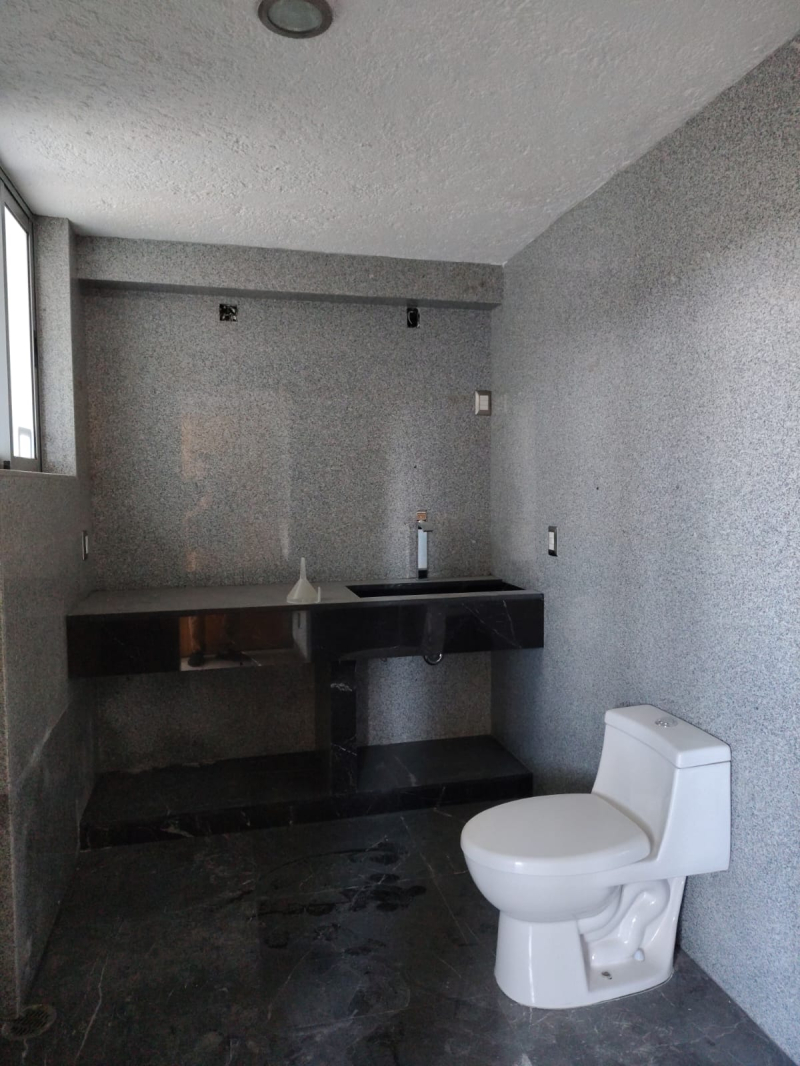 CASA EN RENTA, CUERNAVACA 