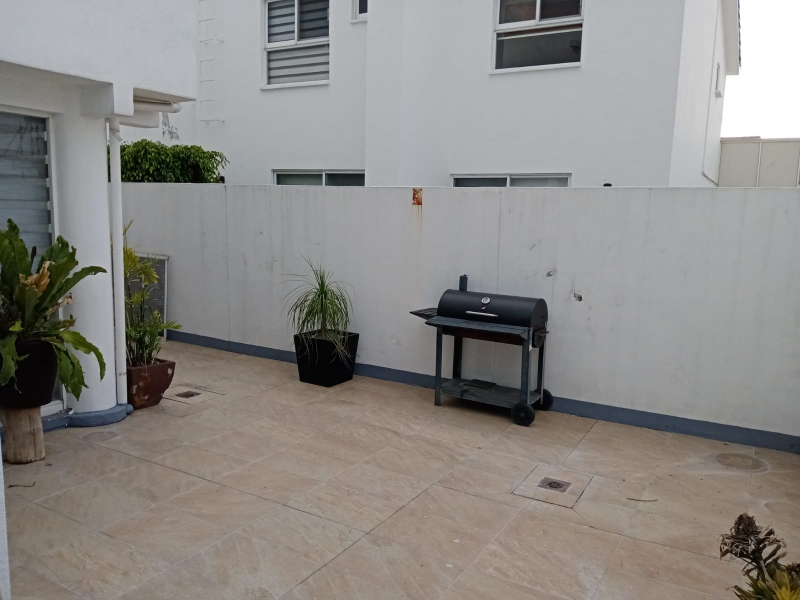 Casa En Renta En Jardines De San Carlos 