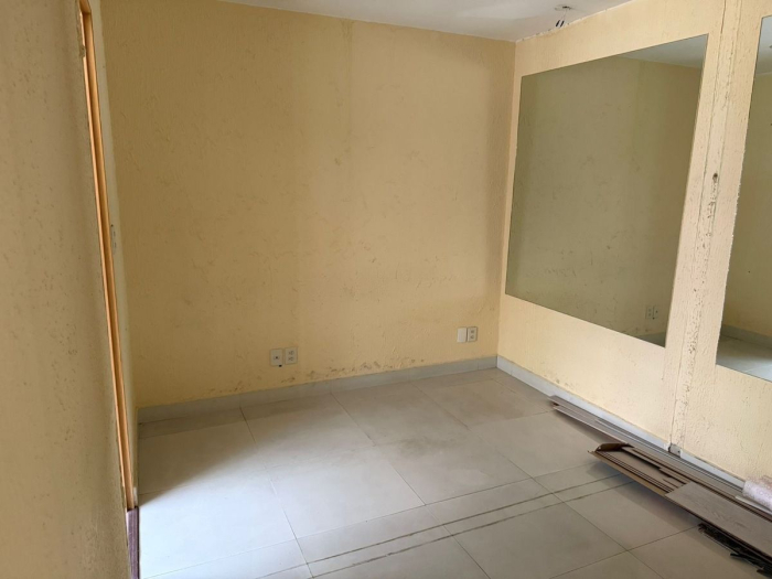 se renta local comercial en miguel angjel de quevedo