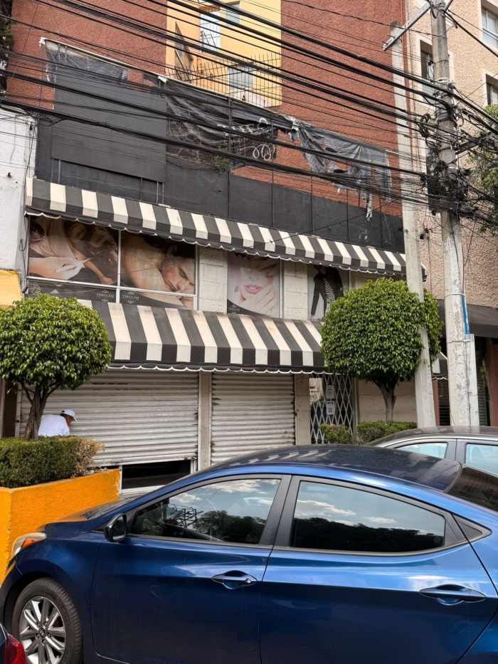 se renta local comercial en miguel angjel de quevedo