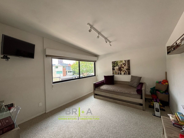 Casa En Venta Paseo De Las Palmas Remodelada