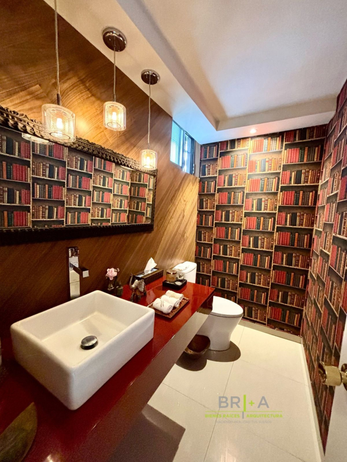 Casa En Venta Paseo De Las Palmas Remodelada